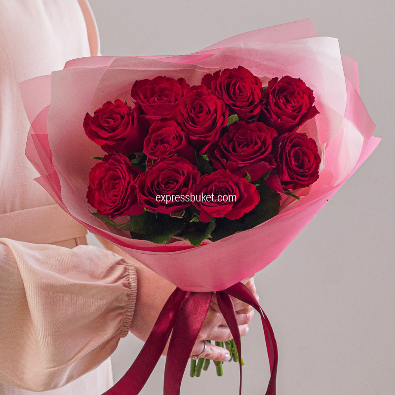 Букет из 11 фирменных красных роз 
