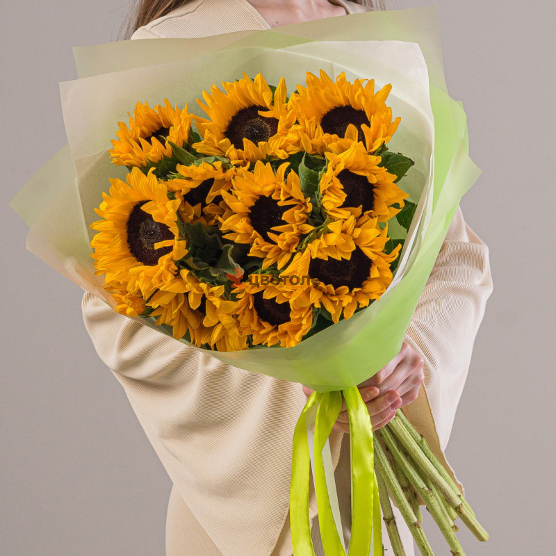 Букет из 11 подсолнухов